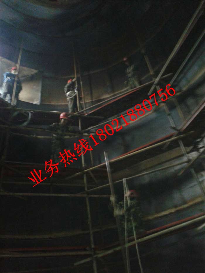 6脫硫塔乙烯基玻璃鱗片膠泥防腐